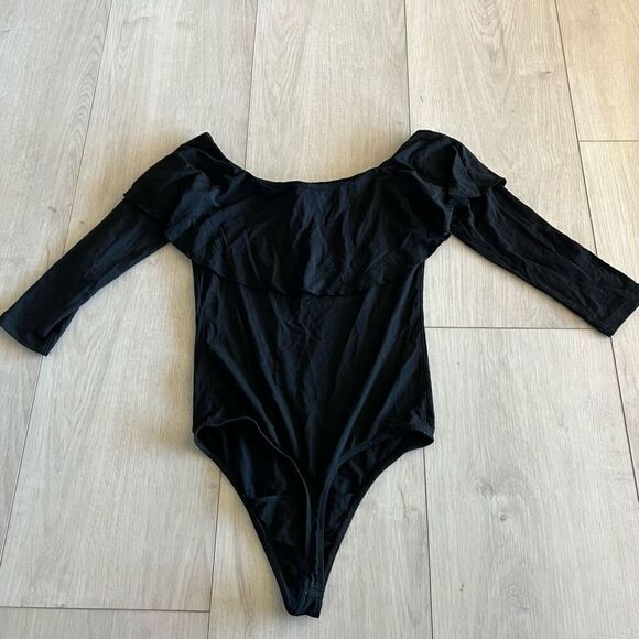 Wilfred aritzia off the shoulder bodysuit black size s - Picture 3 of 8